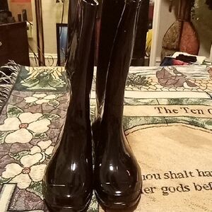 Time and Tru Black Footwear